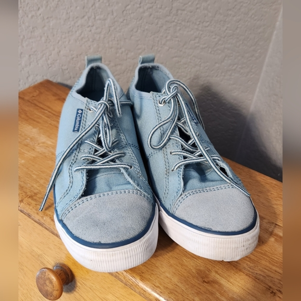 Columbia Sportswear Goodlife‎ Women's Blue Canvas Suede Low-Top Sneakers, 8.5